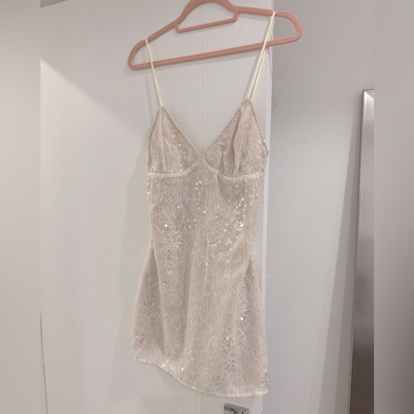 White Fox Boutique Tone it Down Mini Dress - Picture 3 of 5